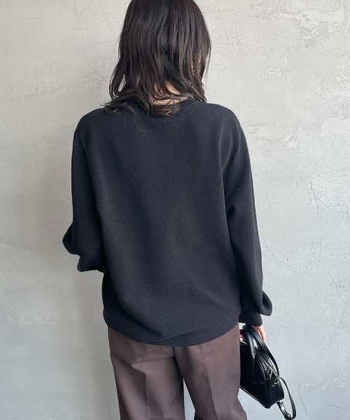 FRED PERRY（フレッドペリー）の「【WEB限定】[FRED PERRY/フレッドペリー] ワンポイントロゴ刺繍 クルーネックコットンニット（ニット/セーター・レディース・ブラック/キャメル・L/M/S）」の15枚目の写真