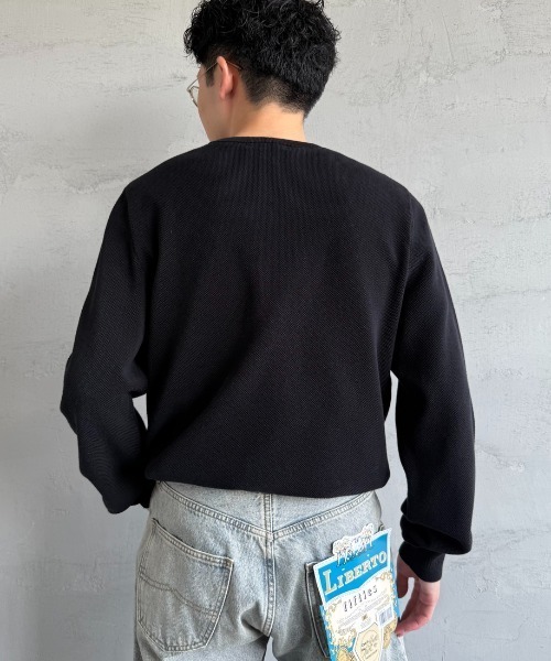 FRED PERRY（フレッドペリー）の「【WEB限定】[FRED PERRY/フレッドペリー] ワンポイントロゴ刺繍 クルーネックコットンニット（ニット/セーター・レディース・ブラック/キャメル・L/M/S）」の19枚目の写真