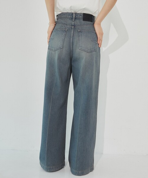 UNITED TOKYO（ユナイテッドトウキョウ）の「センタークリースハイウエストデニム｜ウォッシャブル/美脚見え/春服（デニムパンツ・レディース・ブルー/ブラック・1/2）」の7枚目の写真