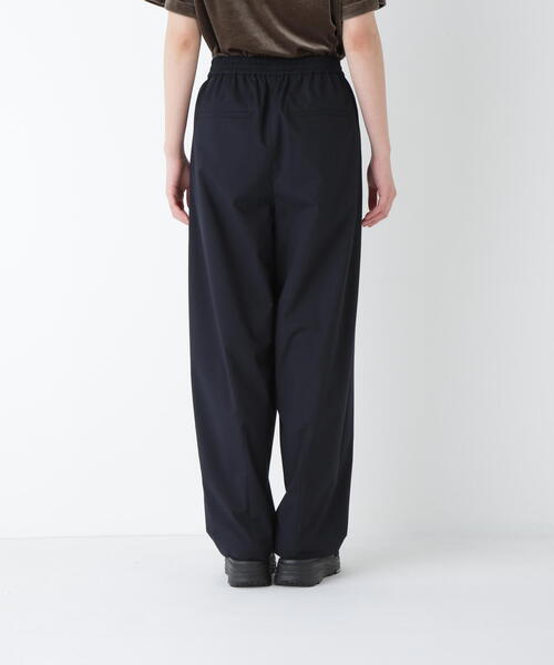 human woman(ヒューマンウーマン)の「◆TR×TCポプリンストレッチイージーカーブパンツ(その他パンツ・レディース・ネイビー/ベージュ系その他2・MEDIUM)」の16枚目の写真