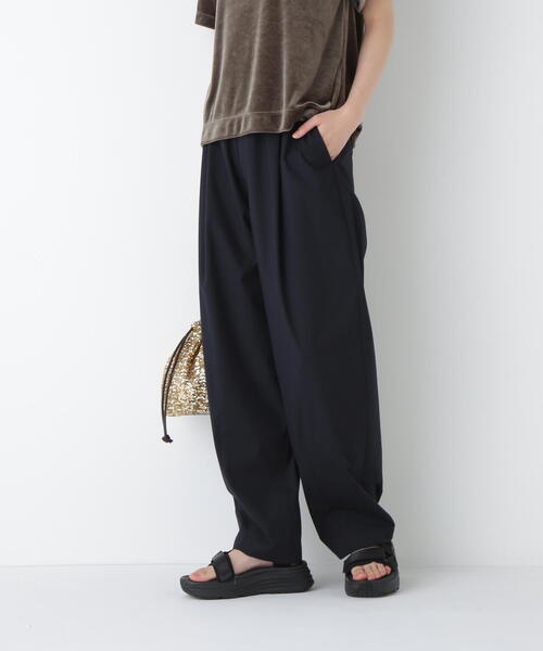 human woman(ヒューマンウーマン)の「◆TR×TCポプリンストレッチイージーカーブパンツ(その他パンツ・レディース・ネイビー/ベージュ系その他2・MEDIUM)」の3枚目の写真