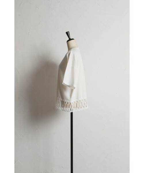 &. NOSTALGIA(アンドドットノスタルジア)の「【ZOZO限定】レースヘムルーズTシャツ(Tシャツ/カットソー・レディース・ブラック/ホワイト・FREE)」の10枚目の写真