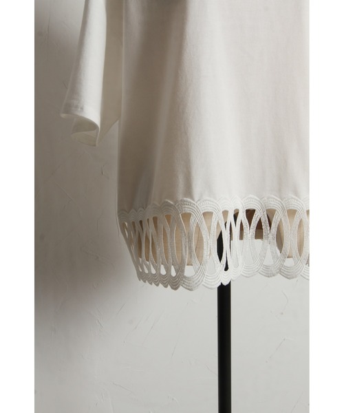 &. NOSTALGIA(アンドドットノスタルジア)の「【ZOZO限定】レースヘムルーズTシャツ(Tシャツ/カットソー・レディース・ブラック/ホワイト・FREE)」の6枚目の写真