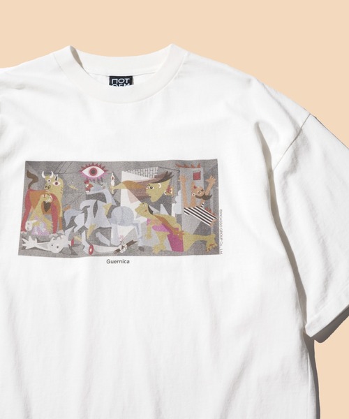C.E.L.STORE(セルストア)の「NOT OEM / ノットオーイーエム GUERNICA TEE ピカソ ゲルニカ Tシャツ(Tシャツ/カットソー・メンズ・ブラック/ホワイト/パープル・SMALL/MEDIUM/LARGE/X-LARGE)」の1枚目の写真