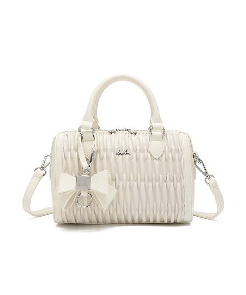 dazzlin（ダズリン）の「【dazzlin/ダズリン】リボンチャーム付 ギャザーシャーリングボストンバッグ（ボストンバッグ・レディース・アイボリー/ベージュ/ブラック・FREE）」の9枚目の写真