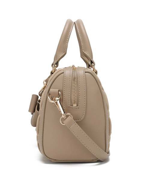 dazzlin（ダズリン）の「【dazzlin/ダズリン】リボンチャーム付 ギャザーシャーリングボストンバッグ（ボストンバッグ・レディース・アイボリー/ベージュ/ブラック・FREE）」の13枚目の写真