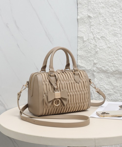 dazzlin（ダズリン）の「【dazzlin/ダズリン】リボンチャーム付 ギャザーシャーリングボストンバッグ（ボストンバッグ・レディース・アイボリー/ベージュ/ブラック・FREE）」の21枚目の写真