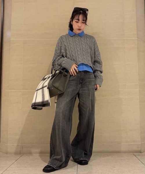Mila Owen(ミラオーウェン)の「ハイライズセンタープレスバギーデニムパンツ(デニムパンツ・レディース・ベージュ/ブルー/ブラック・0/1/00)」の8枚目の写真