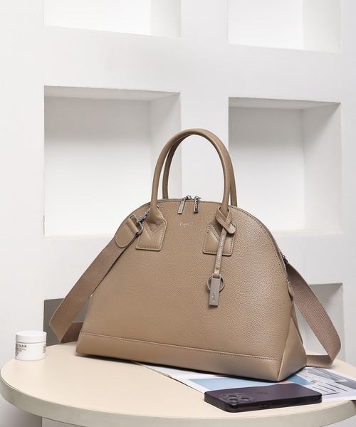Ungrid(アングリッド)の「【Ungrid/アングリッド】牛革 ボストンバッグ/500mlペットボトル収納可(ビジネスバッグ・レディース・ベージュ系その他/キャメル/アイボリー/ブラック/グレイッシュベージュ・FREE)」の4枚目の写真