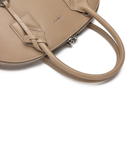 Ungrid(アングリッド)の「【Ungrid/アングリッド】牛革 ボストンバッグ/500mlペットボトル収納可(ビジネスバッグ・レディース・ベージュ系その他/キャメル/アイボリー/ブラック/グレイッシュベージュ・FREE)」の8枚目の写真