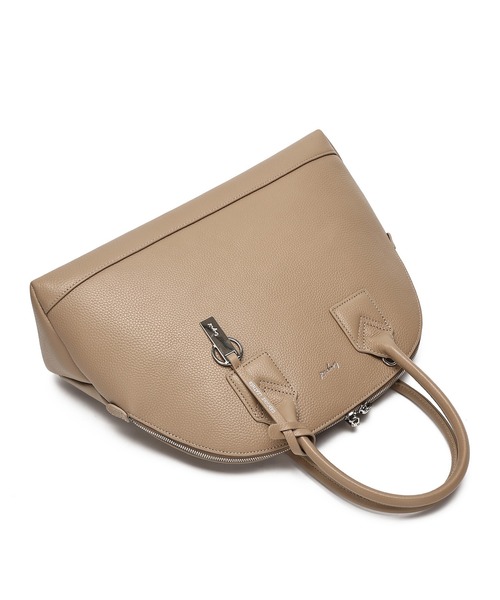 Ungrid(アングリッド)の「【Ungrid/アングリッド】牛革 ボストンバッグ/500mlペットボトル収納可(ビジネスバッグ・レディース・ベージュ系その他/キャメル/アイボリー/ブラック/グレイッシュベージュ・FREE)」の9枚目の写真