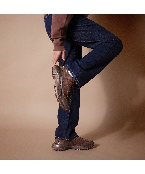 Reebok（リーボック）の「ジグ キネティカ 2.5 エッジ / ZIG KINETICA 2.5 EDGE（スニーカー・メンズ・ブラウン/ブラック/オフホワイト・23.0cm/23.5cm/24.5cm/24.0cm/25.0cm/25.5cm/26.0cm/26.5cm/27.0cm/27.5cm/28.0cm/28.5cm/29.0cm/30.0cm/22.5cm）」の20枚目の写真