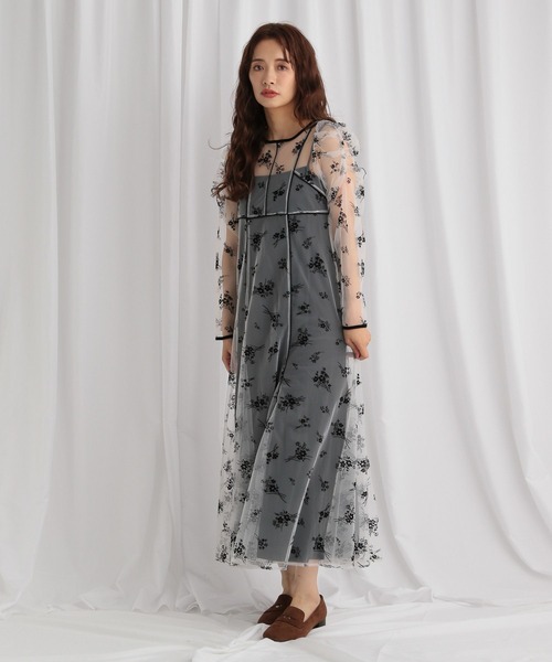 mysty woman（ミスティウーマン）の「チュールフラワーフロッキーワンピース　581551（ワンピース・レディース・アイボリー/ブラック・FREE）」の5枚目の写真