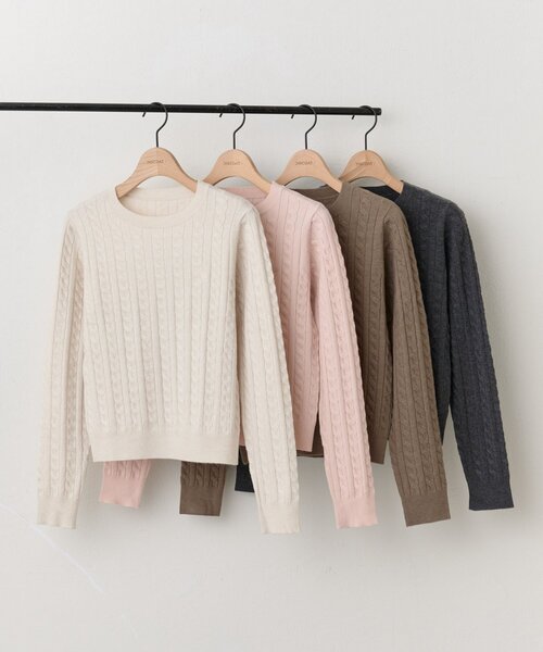 DISCOAT(ディスコート)の「【WEB限定】モチモチケーブル刺繍ロゴプルオーバー(ニット/セーター・レディース・アイボリー/チャコールグレー/レッド/ピンク/モカ/ネイビー・FREE)」の8枚目の写真
