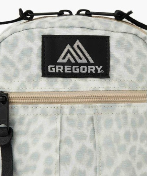 GREGORY(グレゴリー)の「【GREGORY/グレゴリー】クイックポケットM スノーレオパード(ショルダーバッグ・メンズ・その他1・FREE)」の3枚目の写真