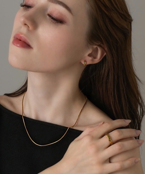muku(ムク)の「PIERCE/MINI HOOP(ピアス(両耳用)・レディース・シルバー/ゴールド・FREE)」の8枚目の写真