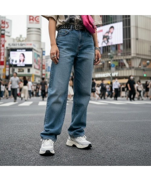 FILA（フィラ）の「FILA DECODE（スニーカー・レディース・ホワイト×シルバー・28.0cm/27.0cm/26.0cm/24.0cm/25.0cm/23.0cm/24.5cm/22.5cm/23.5cm）」の9枚目の写真