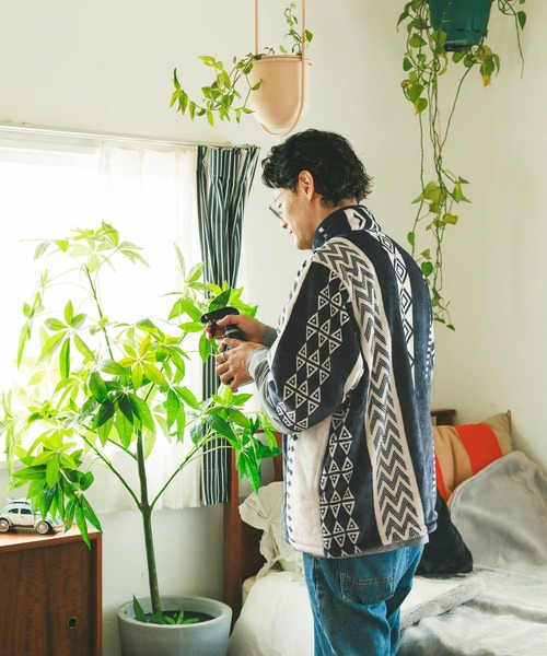 BAYFLOW(ベイフロー)の「着る半袖ブランケット25AW(ブランケット・メンズ・ブラック系/グレー系/ブラウン系・ONE SIZE)」の5枚目の写真