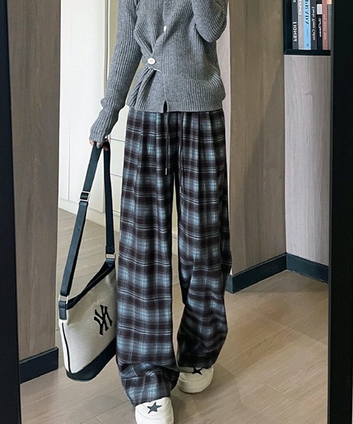 VIBGYOR（ヴィブジョー）の「チェック柄ワイドパンツ/起毛素材 ゆるストリートボトム(CZ)（その他パンツ・レディース・ブラウン/ブルー・MEDIUM/LARGE）」の9枚目の写真