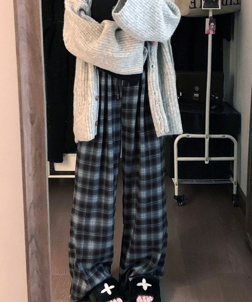 VIBGYOR（ヴィブジョー）の「チェック柄ワイドパンツ/起毛素材 ゆるストリートボトム(CZ)（その他パンツ・レディース・ブラウン/ブルー・MEDIUM/LARGE）」の11枚目の写真