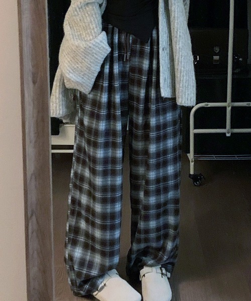 VIBGYOR（ヴィブジョー）の「チェック柄ワイドパンツ/起毛素材 ゆるストリートボトム(CZ)（その他パンツ・レディース・ブラウン/ブルー・MEDIUM/LARGE）」の13枚目の写真