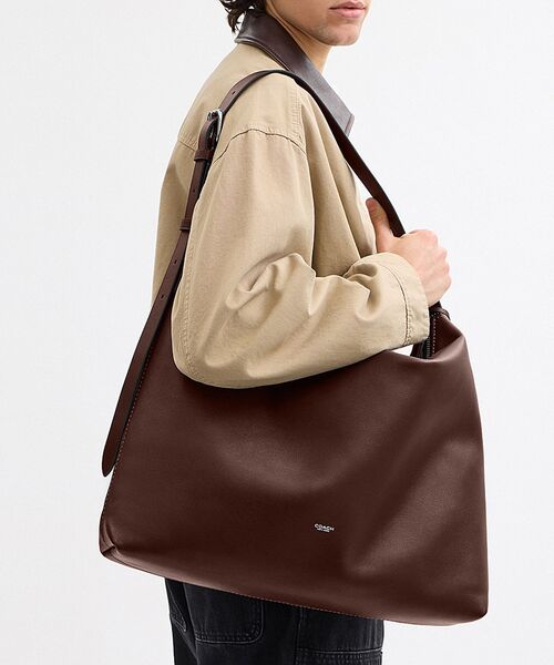 大幅値下げ！美品COACHメッセンジャーバッグ ヒッチ メッセンジャー バッグ | COACH/コーチ | 三越伊勢丹