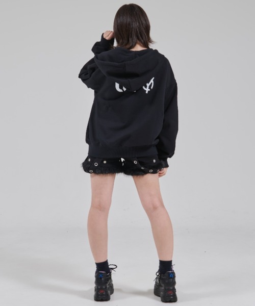 OY/オーワイ』METAL LOGO HOODIE ZIP UP/メタルロゴジップアップ