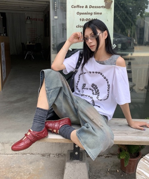 FUNdaysion(ファンデイション)の「ロザリオプリントオフショルTシャツ(Tシャツ/カットソー・レディース・ブラック/ホワイト・M)」の13枚目の写真