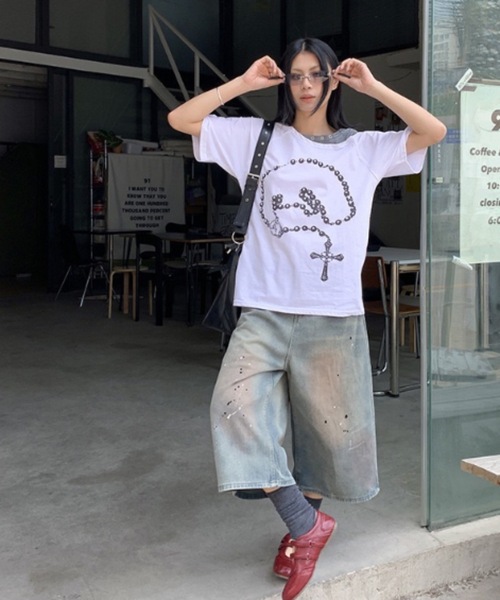 FUNdaysion(ファンデイション)の「ロザリオプリントオフショルTシャツ(Tシャツ/カットソー・レディース・ブラック/ホワイト・M)」の14枚目の写真