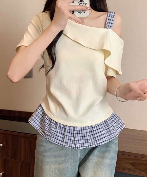 FUNdaysion(ファンデイション)の「裾切り替えチェックオフショルトップス(Tシャツ/カットソー・レディース・グレー/ブラック/アイボリー・M)」の1枚目の写真
