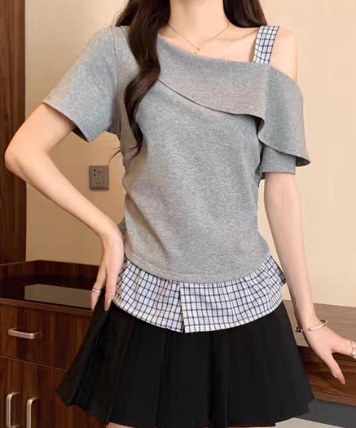 FUNdaysion(ファンデイション)の「裾切り替えチェックオフショルトップス(Tシャツ/カットソー・レディース・グレー/ブラック/アイボリー・M)」の9枚目の写真