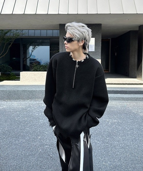 Ressaca(レサーカ)の「オーバーサイズダメージ加工ハーフジップニット(ニット/セーター・メンズ・グレー/ブラック・M/L/XL)」の5枚目の写真