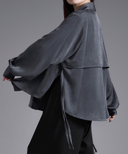 Ellno Loset（エルノロゼット）の「サイドコードバックヨークサテンシャツ（シャツ/ブラウス・メンズ・ブラック/ボルドー/ブルーグレー・SMALL/MEDIUM/LARGE）」の3枚目の写真