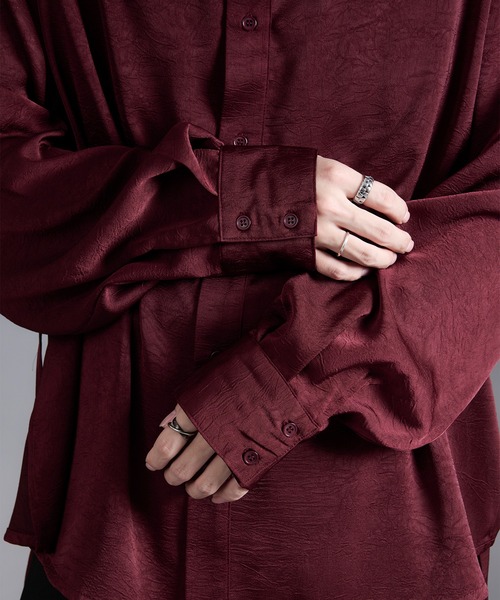 Ellno Loset（エルノロゼット）の「サイドコードバックヨークサテンシャツ（シャツ/ブラウス・メンズ・ブラック/ボルドー/ブルーグレー・SMALL/MEDIUM/LARGE）」の8枚目の写真