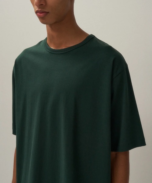 ATON(エイトン)の「ATON DRY COTTON JERSEY STANDARD T-SHIRT KKAGGM0110(Tシャツ/カットソー・メンズ・グリーン/ブラック・MEDIUM/LARGE)」の4枚目の写真