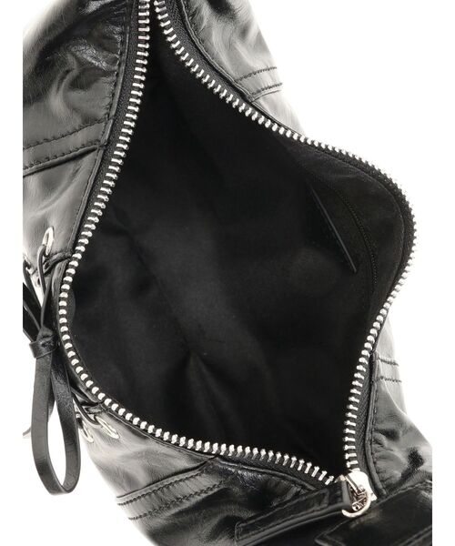 EMODA（エモダ）の「レースアップハーフムーンバッグ（ショルダーバッグ・レディース・ホワイト/レッド/ブラック・FREE）」の8枚目の写真