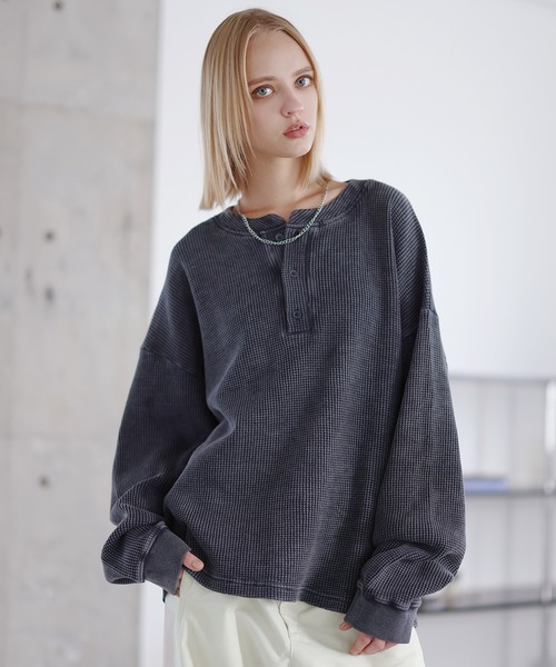 ROCHEM（ローシェン）の「ヴィンテージ加工サーマルヘンリーネックスウェット（スウェット・メンズ・ブラック/グレー/ブラウン/ネイビー・L/M/S/XS）」の4枚目の写真