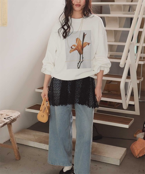 titivate（ティティベイト）の「フォトプリントオーバーサイズスウェットプルオーバー（Tシャツ/カットソー・レディース・ネイビー/ブルー系その他/オートミール/オフホワイト/ベージュ系その他/ホワイト系その他・FREE）」の9枚目の写真