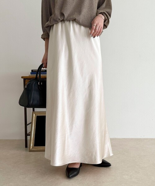 fredy emue（フレディエミュ）の「シルキーヘビーサテンスカート（スカート・レディース・ブラウン/アイボリー・38/36）」の9枚目の写真
