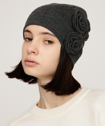SLY（スライ）の「FLOWER MOTIF KNIT BEANIE フラワーモチーフ ニット ビーニー 秋服 冬服（ニットキャップ/ビーニー・レディース）」