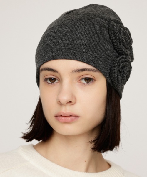 SLY（スライ）の「FLOWER MOTIF KNIT BEANIE フラワーモチーフ ニット ビーニー 秋服 冬服（ニットキャップ/ビーニー・レディース・ブラック/杢グレー/ブラウン・FREE）」の18枚目の写真