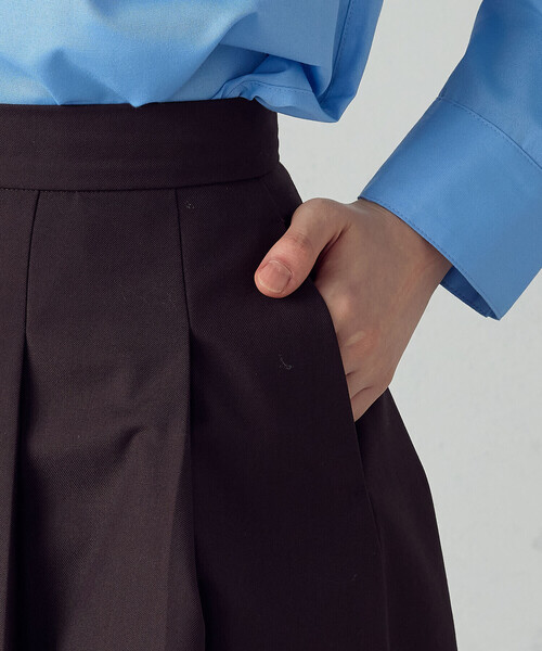 COMME CA ISM（コムサイズム）の「【オンライン・店舗限定】ミニ丈 プリーツスカート（スカート・レディース・グレイッシュベージュ/ダークブラウン・MEDIUM/LARGE）」の17枚目の写真