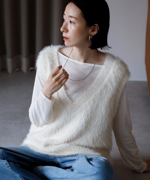 セール】【2025 AW】シャギーVネックニットベスト（ベスト）｜amini