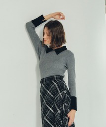 フェザー襟スパンコールニット