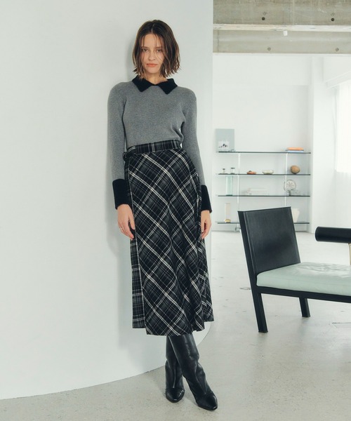 YECCA VECCA（イェッカヴェッカ）の「フェザー襟スパンコールニット（ニット/セーター・レディース・アイボリー/グレー・FREE）」の11枚目の写真