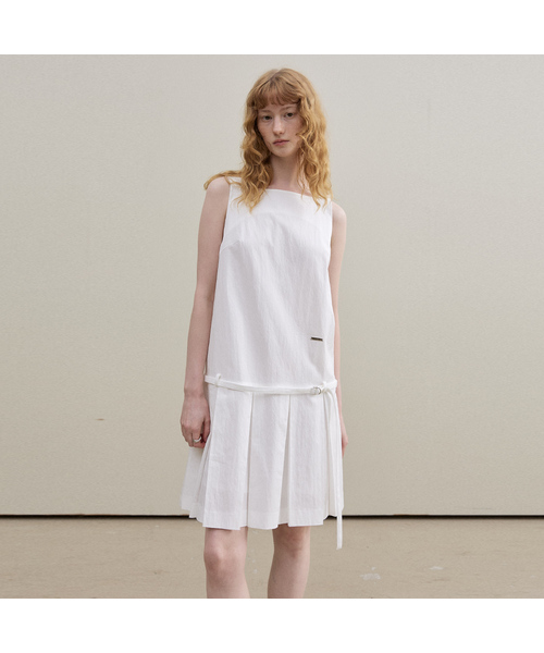ARTID(アルティーダ)の「ローベルトプリーツミニワンピース_ホワイト(ワンピース・レディース・ホワイト・SMALL/MEDIUM)」の1枚目の写真