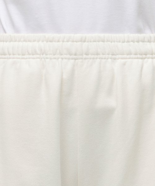 MUSINSA STANDARD WOMAN（ムシンサスタンダードウーマン）の「ウィメンズスウェットショーツ[クリーム]（その他パンツ・レディース・その他・SMALL/MEDIUM/LARGE/X-SMALL）」の3枚目の写真