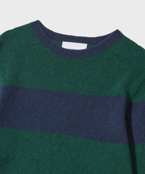 OUTSTANDING(アウトスタンディング)の「PURE WOOL WHOLEGARMENT STRIPE KNIT_GREEN/BLUE(ニット/セーター・メンズ・その他・SMALL/MEDIUM/LARGE)」の3枚目の写真
