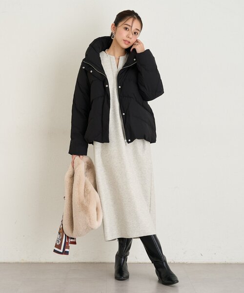 un dix cors(アンディコール)の「《軽くて着やすい》ストレッチカシュネックピュアダウン(ダウンジャケット/コート・レディース・アイボリー/ブラック/グレイッシュベージュ・FREE)」の19枚目の写真