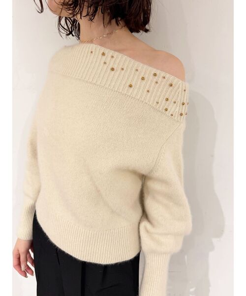 LAGUNAMOON（ラグナムーン）の「CHNラクーンブレンドビジューオフショルニットプルオーバー（ニット/セーター・レディース・ホワイト/ピンク/ブラック・FREE）」の4枚目の写真